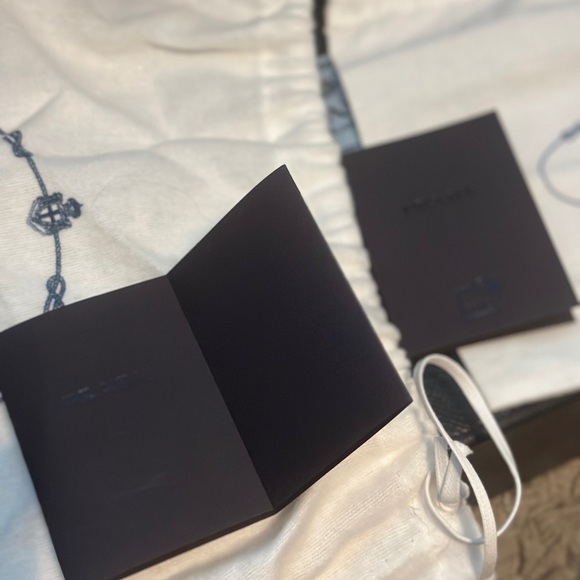 Prada Re-Edition 2005 Re-Nylon bag LIMITED EDITION COLOR! Burgundy - Picture 7 of 11